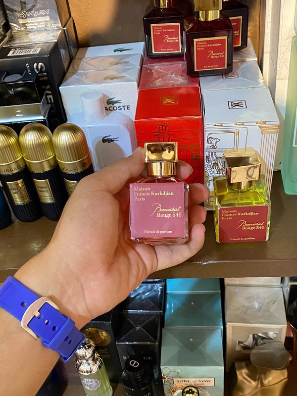 عطر بكرات روج
